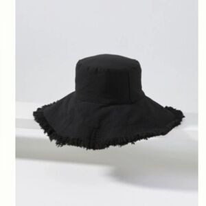 ANTHROPOLOGIE Black Frayed Edge fringe Bucket Hat. NWT.